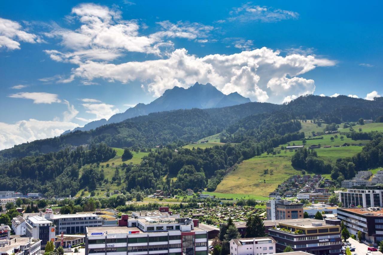 Dream View Apt With Homecinema Netflix & Loggia Luzern Exteriör bild